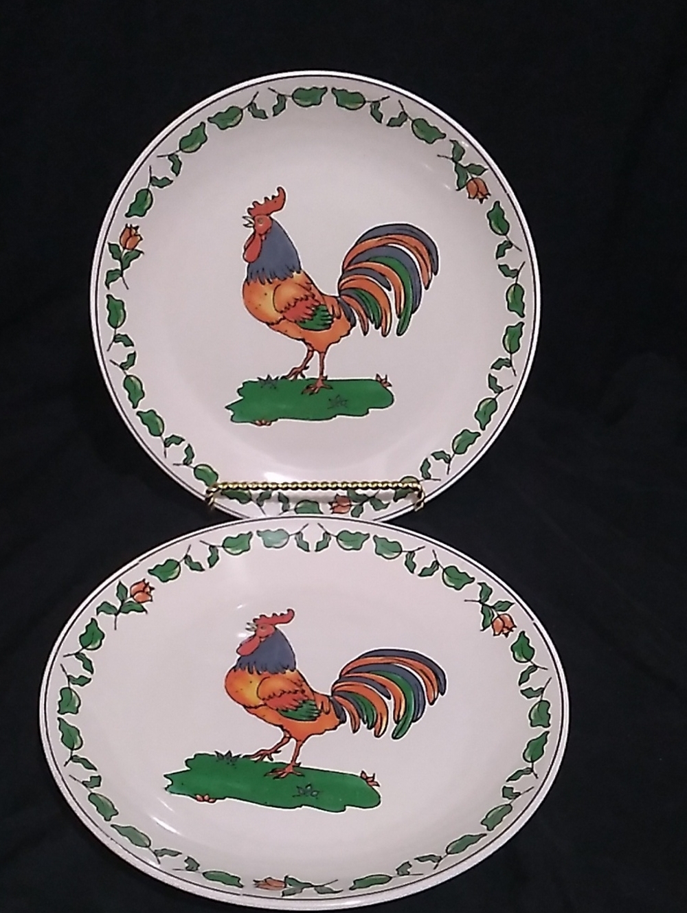 Vintage Alco Industrise 2 Rooster Ceramic Dinner Plates Green Leaf Trim (B4) S2